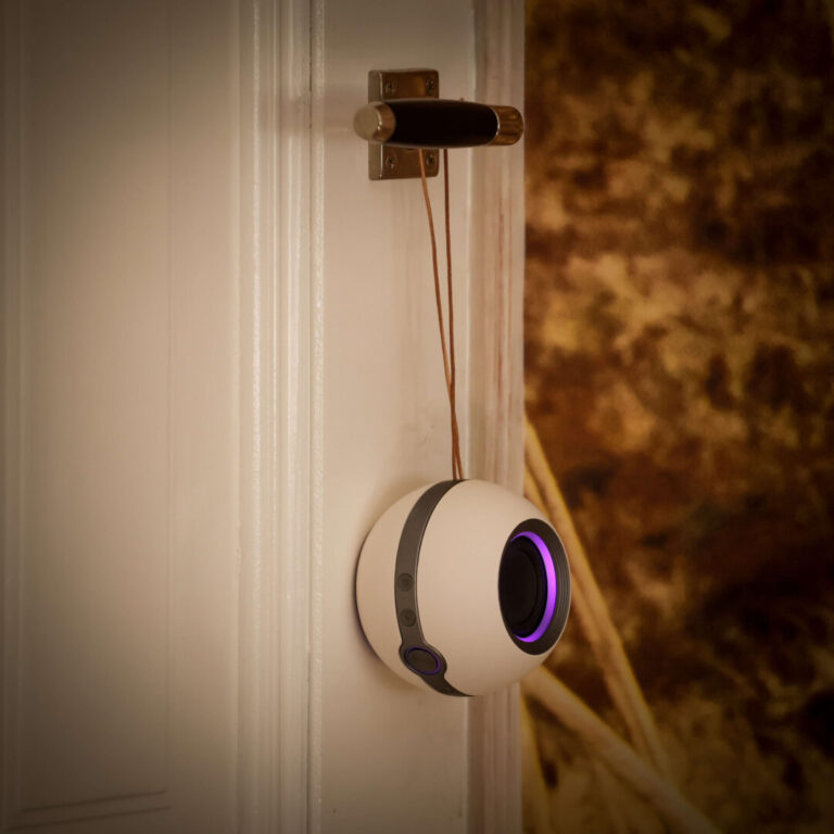 Speaker Ball White 1061