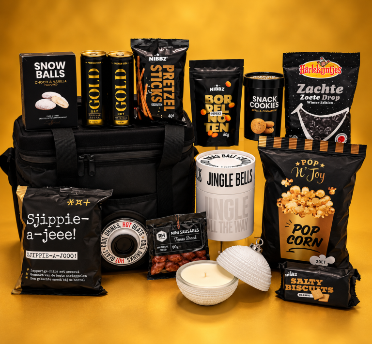 Gouden borrelgeschenkset met snacks en drankjes